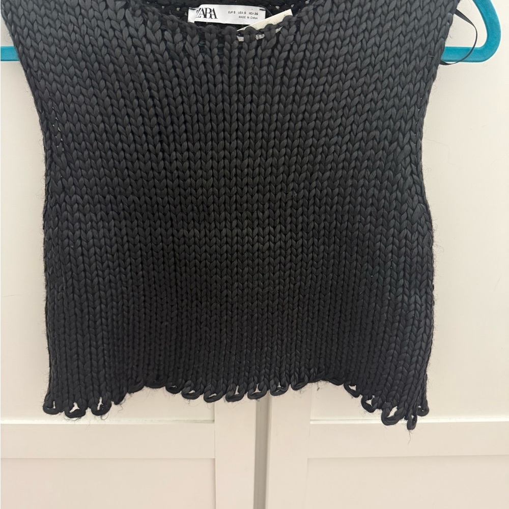 Waxed Black Knit Sleeveless Top
